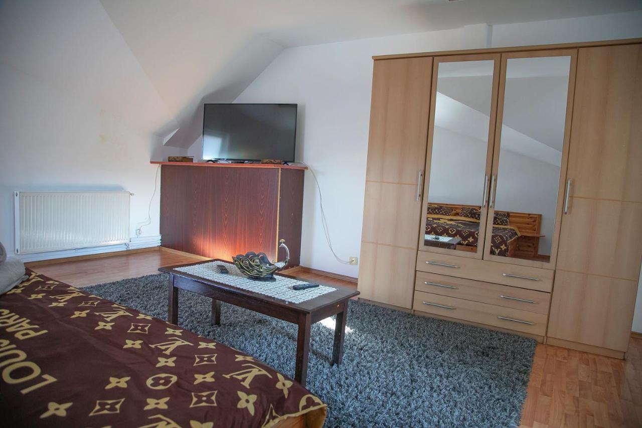 Târgu-MureşXxl-House公寓 外观 照片